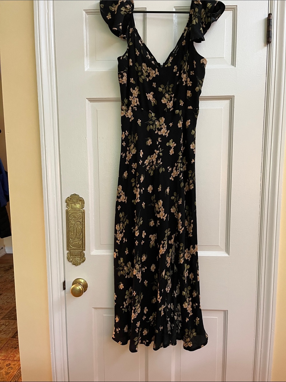 Black Floral V-Neck Ruffle Strap Dress